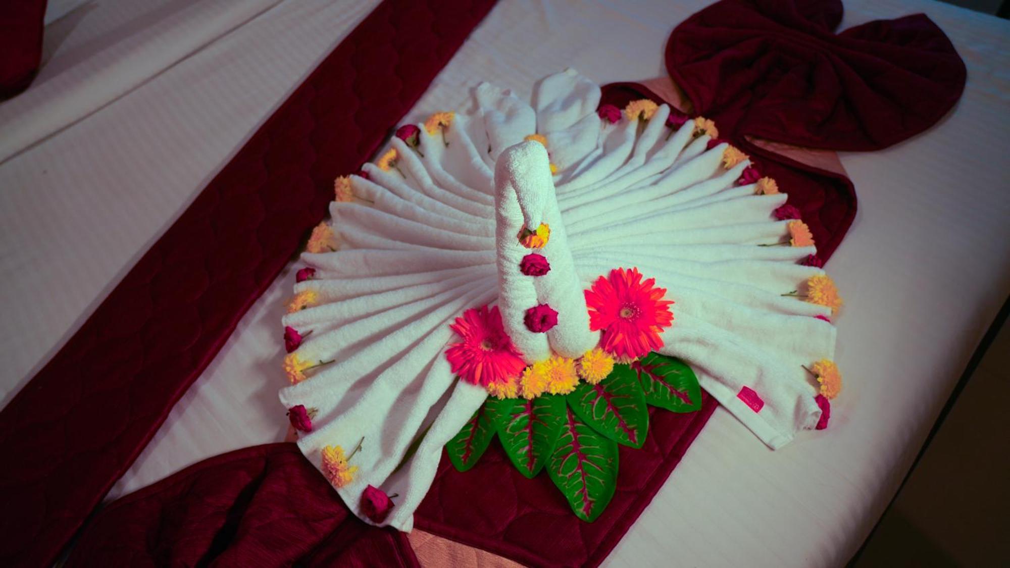 Hotel Mountview Comforts Tirupati Exterior foto